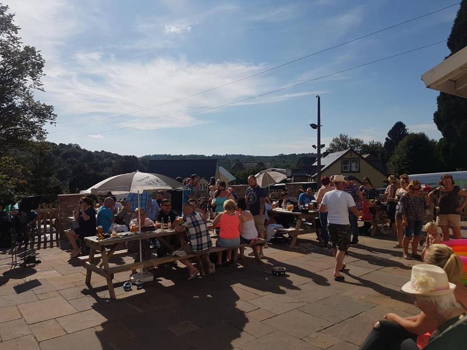 White Hart Inn Cinderford 외부 사진